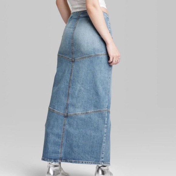 Women’s Denim Maxi Shirt.  Size.  12 r.  Color medium wash - Picture 2 of 9